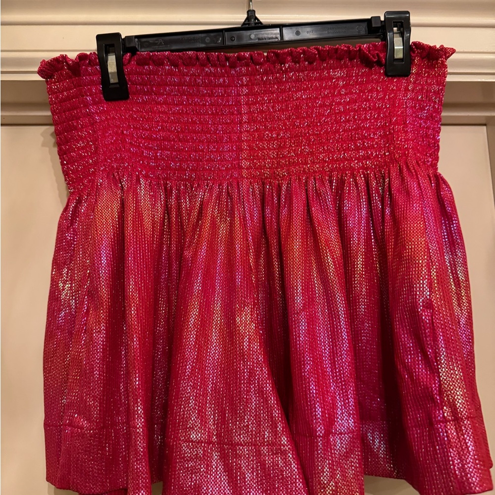 QUEEN OF SPARKLES Red Bubble Shorts